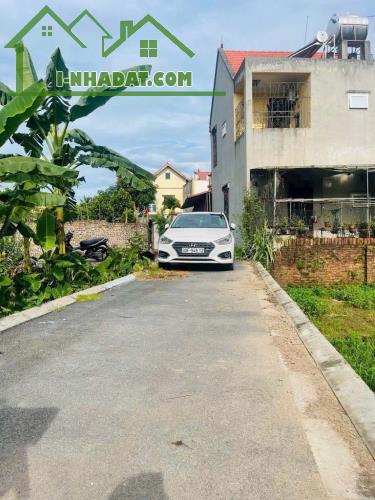 Bán lô đất Đa Tốn, đường trải nhựa ô tô vào nhà, nhỉnh 3 tỷ chút. LH: 0379483926 - 1