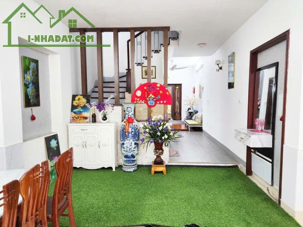 PHÂN LÔ Ô TÔ VỈA HÈ - ĐƯỜNG RỘNG - KINH DOANH KĐT VĂN QUÁN 4 TẦNG GIÁ HƠN 18 TỶ - 1