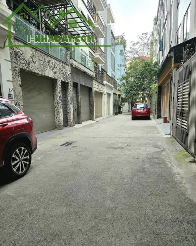 NHÀ HOÀNG VĂN THÁI 35M Ô TÔ ĐỖ CỬA - 3 BƯỚC RA PHỐ