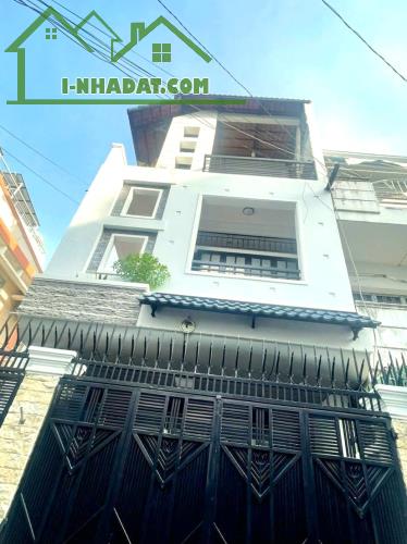 Đường Nguyễn Tiểu La, kề bên 3 Tháng 2, Q10, hơn 5m ngang, 5 tầng, 6pn