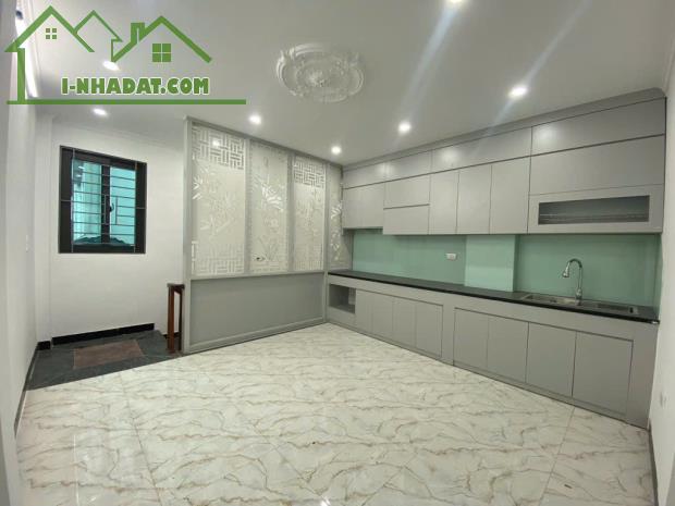 Bán nhà Vĩnh Quỳnh 5 tầng mới Koong 50m  ô tô dừng đỗ tiện ích sẵn có giá 7.6 tỷ - 2