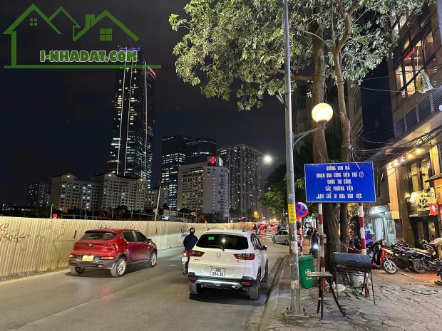 Bán Nhà Mặt Phố Quận Ba Đình 80m4T MT5m Vỉa Hè 3 THOÁNG VIEW Công Viên 52 Tỷ Kim Mã.