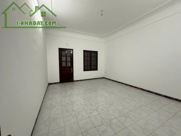 Bán Nhà Mặt Phố Quận Ba Đình 80m4T MT5m Vỉa Hè 3 THOÁNG VIEW Công Viên 52 Tỷ Kim Mã. - 4