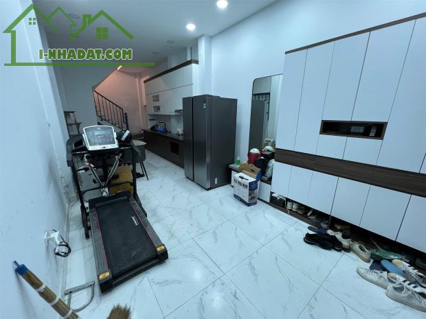 Nhà Đẹp- Giá tốt CHÍNH CHỦ CẦN BÁN NHANH NHÀ tại quận Tây Hồ, TP HN - 1