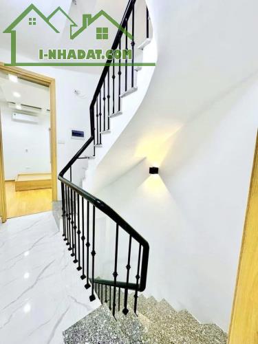 💰💵 HƠN 3 ĐỒNG RƯỠI - 5M RA PHỐ MINH KHAI- OTO ĐỖ CỔNG - NHIỀU TIỆN ÍCH 🌷 - 2