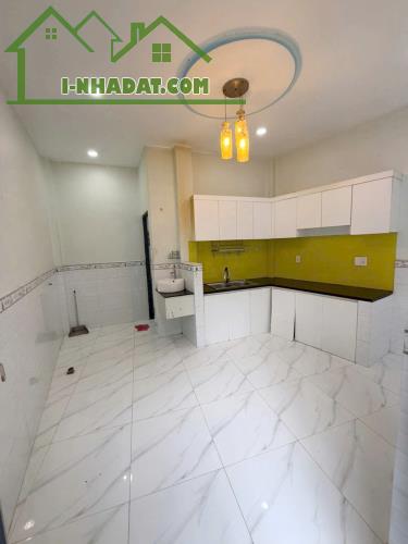 Nhà hẻm Ba Đình Phường 10 Quận 8 (ko qui hoạch) - 2