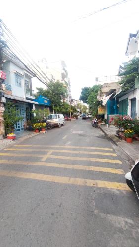 Chính chủ cần bán gấp, nhà 2 tầng, DT 4 x 19, nhỉnh 7 tỷ