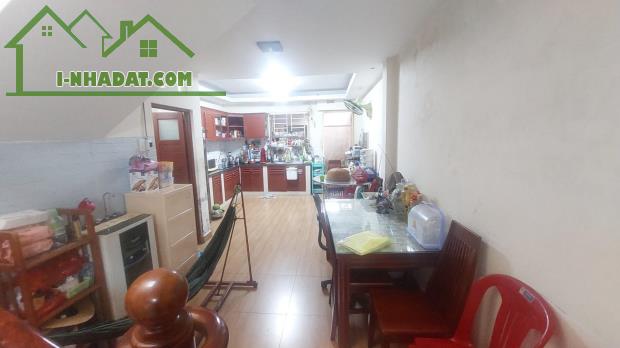Chính chủ cần bán gấp, nhà 2 tầng, DT 4 x 19, nhỉnh 7 tỷ - 3