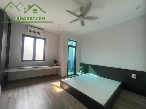 CHÍNH CHỦ CẦN BÁN TÒA CCMN MỚI ĐÉT - THANG MÁY HIỆN ĐẠI - 13 PHÒNG KHÉP KÍN FULL NỘI THẤT - 1