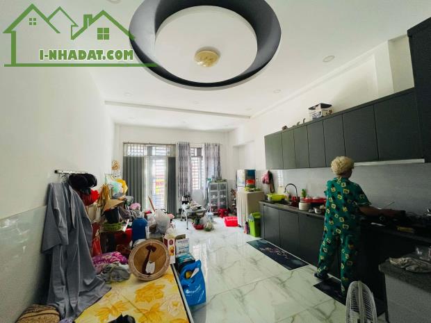 Bán nhà 2 mặt hẻm Nguyễn Thái Sơn P.4 Gò Vấp 70m2 ngang 4.4m giá 7.5 tỷ - 2