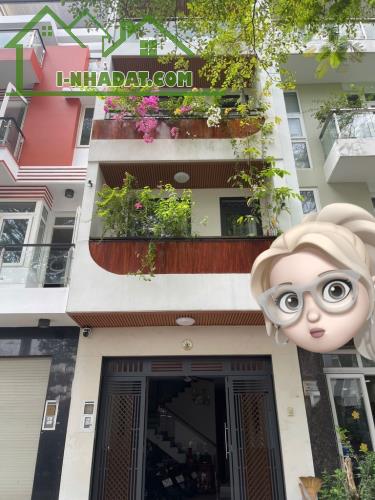 Bán nhà mặt tiền phú nhuận phường 7 khu phan xích long nhà 4 tầng sổ vuông chỉ 17,5 tỷ