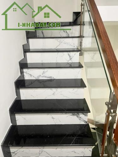 Bán nhà mặt tiền phú nhuận phường 7 khu phan xích long nhà 4 tầng sổ vuông chỉ 17,5 tỷ - 3