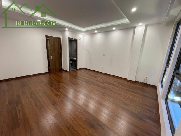 Bán Nhà Phố Hoàng Cầu - 45m x 7 Tầng Thang Máy - Ô Tô Đỗ Cửa - Giá 15,3 tỷ - 2