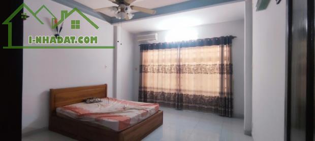 BÁN NHÀ MẶT TIỀN 50M2 3 TẦNG NGANG 4,5M KD ĐỈNH NGUYỄN VĂN CÔNG 5.6 TỶ. - 1