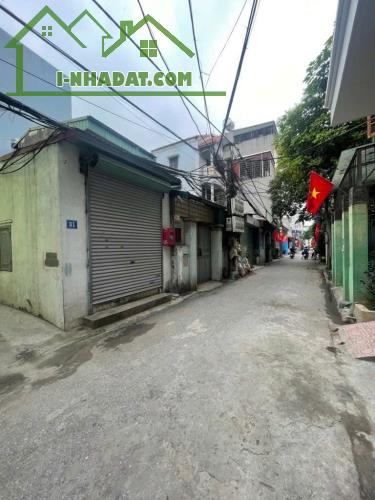 CHÍNH CHỦ BÁN NHÀ PHỐ KẺ TẠNH LONG BIÊN 41M2, SỔ ĐỎ, CHỈ 7,2 TỶ. LH:0347126666