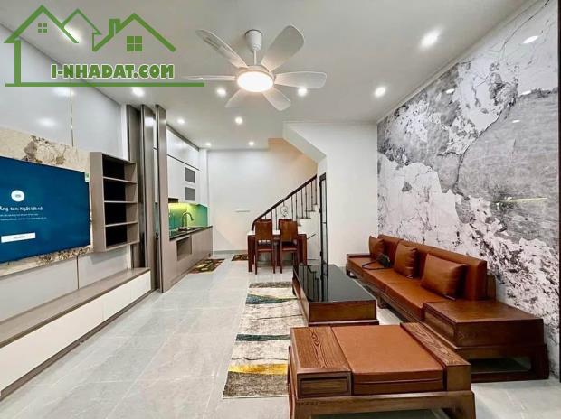 HÀNG HIẾM PHÁO ĐÀI LÁNG-ĐỐNG ĐA-34M-5 TẦNG-NGÕ KINH DOANH-VÀI BƯỚC RA PHỐ-7,2 TỶ