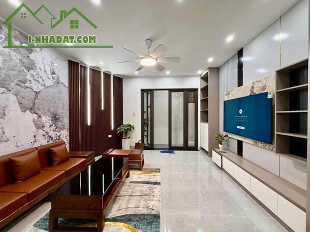 HÀNG HIẾM PHÁO ĐÀI LÁNG-ĐỐNG ĐA-34M-5 TẦNG-NGÕ KINH DOANH-VÀI BƯỚC RA PHỐ-7,2 TỶ - 1