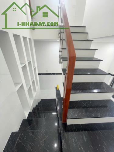 Bán nhà 1 trệt 1 lầu mới tinh, P. Quang Vinh, gần chợ Biên Hoà, chỉ 2ty550 - 3