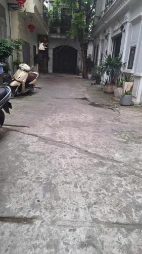 Đất thổ cư. Khu phố Ngọc lâm sầm uất nhất quận