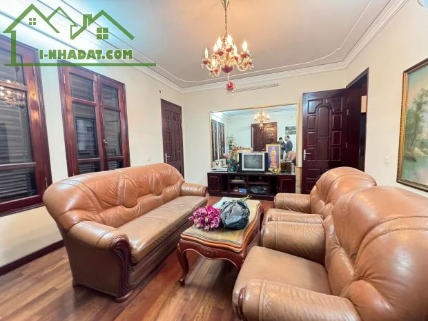 BÁN NHÀ 84M, 5 TẦNG, VỊ TRÍ ĐẸP,KINH DOANH ĐỈNH,Ô TÔ TRÁNH,SÁT PHỐ QUẬN CẦU GIẤY CHỈ 31 TỶ