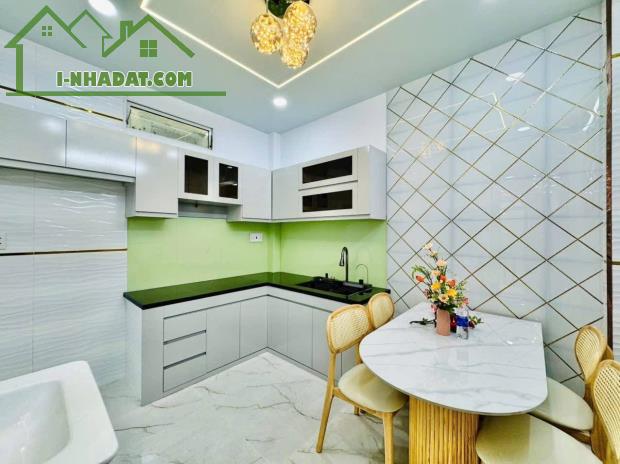 Chú Nam cần bán nhà gần Chùa Vạn Thiện 3,36 tỷ. Trần Phú, phường 4, Quận 5