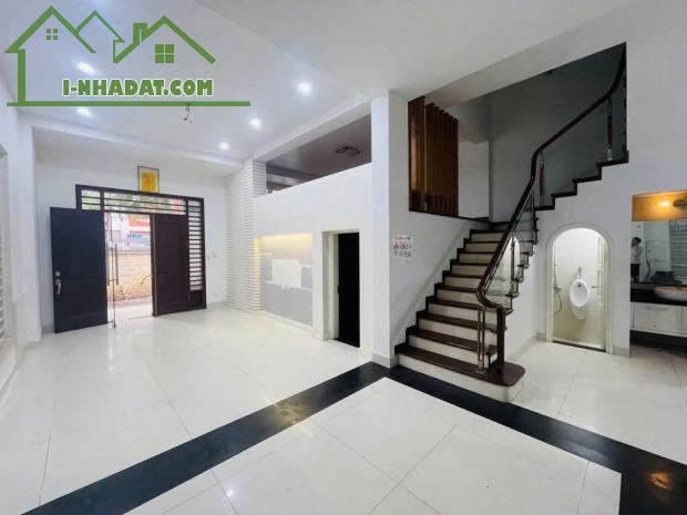 Cho thuê biệt thự Mỹ Đình 2 vị trí đẹp trục chính giá 50 triệu/tháng - 2