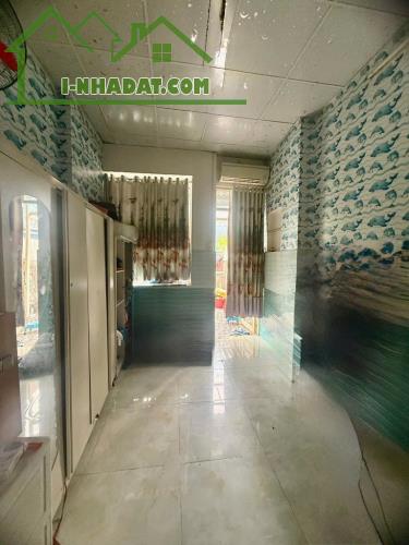 MẶT TIỀN ĐƯỜNG P8 QUẬN 8 - NGAY CẦU CHỮ Y - GIÁP QUẬN 1 - 3X15M - 2 TẦNG LÔ GÓC - 5.8 TỶ - 3