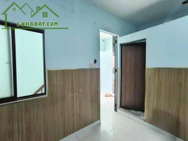 XE TẢI CÁCH VÀI BƯỚC CHÂN - NGUYỄN SỸ SÁCH - 3 TẦNG BTCT, 4PN - 41M2 - 9TR/TH - 4 TỶ TL - 4