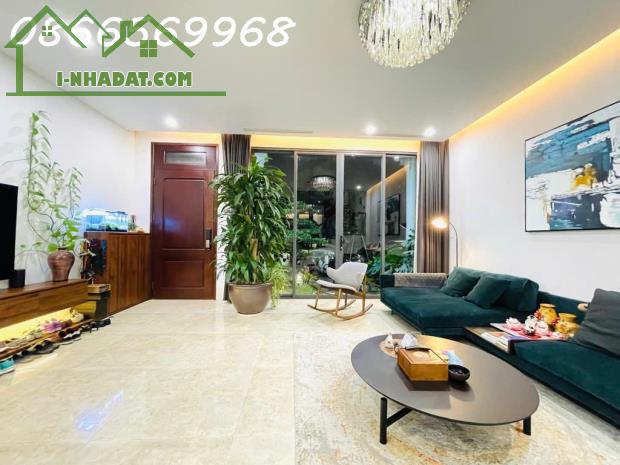 BÁN TÒA NHÀ LÔ GÓC PHỐ THÁI HÀ - 138M² x 6 TẦNG THANG MÁY - GARA Ô TÔ - KD SẦM UẤT - GIÁ - 2