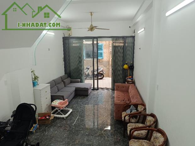 BÁN NHÀ XINH 4 TẦNG MẶT TIỀN CẬN, HẺM Ô TÔ 3m THÔNG, GẦN ĐẠI HỌC VĂN LANG - CƠ SỞ 1; Q1