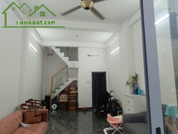 BÁN NHÀ XINH 4 TẦNG MẶT TIỀN CẬN, HẺM Ô TÔ 3m THÔNG, GẦN ĐẠI HỌC VĂN LANG - CƠ SỞ 1; Q1 - 1