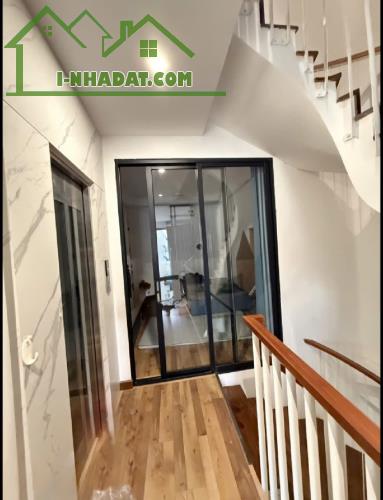 NHÀ ĐẸP XUÂN ĐỈNH - 61M2 - 6 TẦNG - LÔ GÓC 2 THOÁNG-THANG MÁY- Ô TÔ VÀO NHÀ - 2