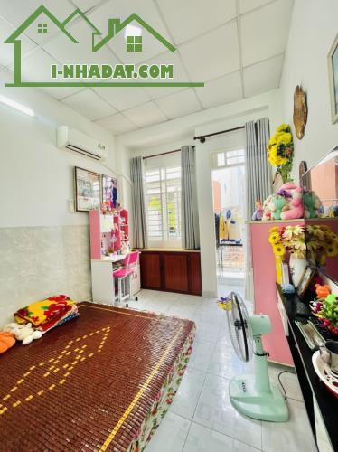 GIÁP LÊ THÚC HOẠCH - BÌNH TÂN - 30M2 - 2PN 2WC CHỈ 3.45 TỶ - 4