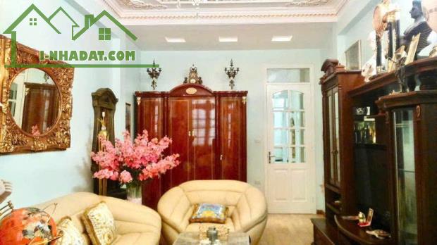 LÊ DUẨN - LÔ GÓC 3 THOÁNG - Ô TÔ TRÁNH - VỈA HÈ - GẦN HỒ - 60M² NHỈNH 21 TỈ - 2