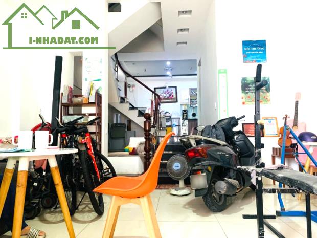 Cơ Hội Vàng!  Hẻm 8m QL13, 235m2 - Dòng Tiền 25tr/th, Nhà Ở Riêng + CHDV - Giá Chỉ 13.5 - 1
