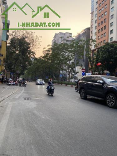 Mặt phố Láng Hạ - Tòa VP 5 tầng - Thang máy - Sổ vuông. - 3