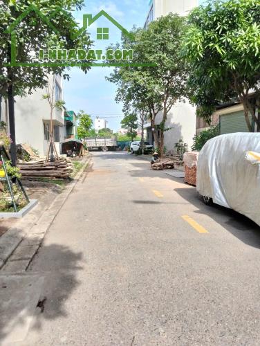 Bán đất TĐC Thạch Bàn-Nguyễn Thời Trung,siêu hiếm phân lô, vỉa hè, ô tô tránh, KD 58m2 - 1