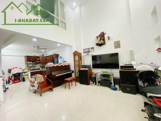 Bán nhà Bùi Thị Xuân Phường 1 Tân Bình, 5.2X11.5, 4 tầng, giá 9tỷ899 - 1