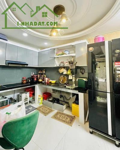 BÁN NHÀ - GẦN NGÃ TƯ SỞ TT THANH TRÌ - 1