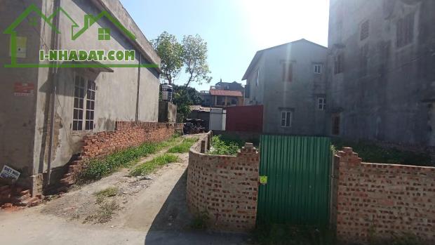 Bán dất Thanh Khương, Bắc Ninh. 60m2 * mt 4,5m * 2,95 tỷ. lô góc, ô tô 7 chỗ vào đất. - 2