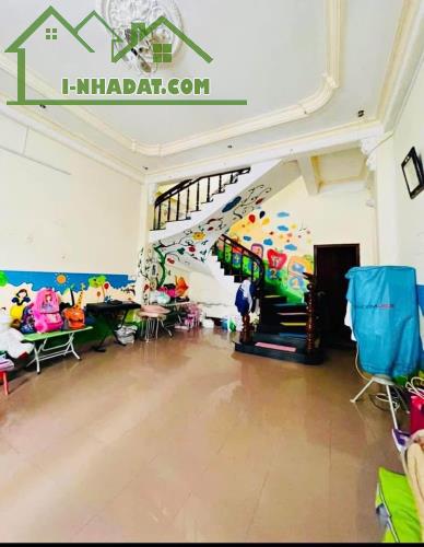 ❤️CHO THUÊ Nhà Xuân Quỳnh, DT 40m, 5 tầng, MT 4m, THANG MÁY, Ô TÔ - 1
