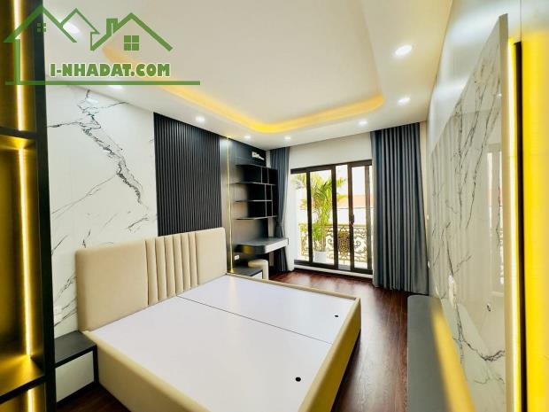 Nhà mặt phố xây mới Dương Văn Bé, Hai Bà Trưng. DT 68m2 x6T thang máy, 1 mặt ngõ oto - 4