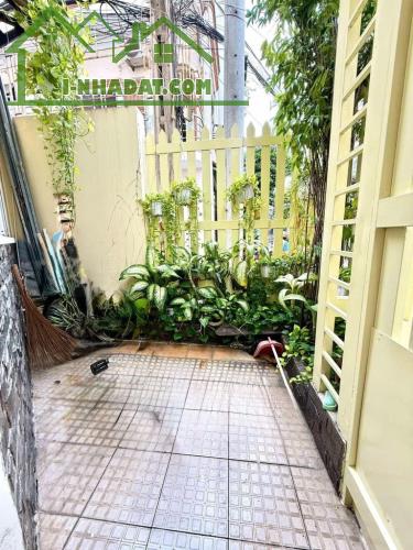 CĂN GÓC 2 MẶT TIỀN HẺM 8M – P.11, TÂN BÌNH KỀ KHU BÀU CÁT – 52M² – 5 TẦNG – GIÁ CHỈ 11 TỶY - 2