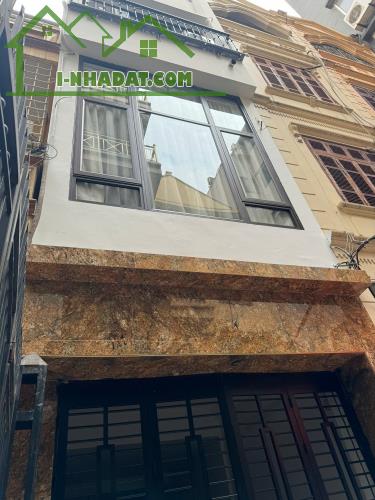 BÁN NHÀ 45m 5 TẦNG HƠN 9 TỶ ĐỐNG ĐA VIP THÁI HÀ DÒNG TIỀN 40TR/THÁNG.