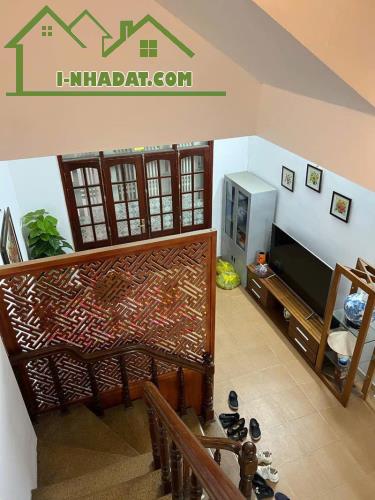 NGUYỄN PHÚC LAI - PHÂN LÔ VIP - 2 MẶT NGÕ - 2 THOÁNG - Ô TÔ - GẦN PHỐ - 50M² NHỈNH 17 TỈ