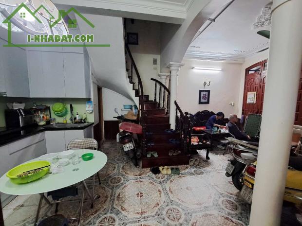 Bán Nhà P/Lô 2 Ô Tô Tránh Quận Ba Đình Lô Góc 40m5T MT5m 2 THOÁNG 16 Tỷ Kim Mã Thượng. - 4