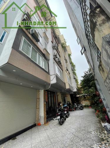 Bán nhà Định Công Thượng, Hoàng Mai. 40m2 x 5 Tầng. MT 4.2m. NGÕ THÔNG. Ô TÔ. Hơn 10 Tỷ.