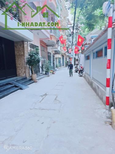 HÀNG HIẾM , BA ĐÌNH, OTO 2 MẶT NGÕ RỘNG, KINH DOANH , GẦN PHỐ  Vị trí trung tâm ba đình 2 - 4