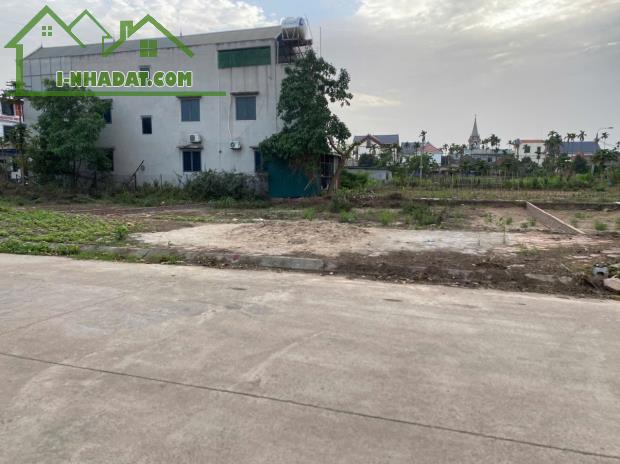 Bán 3 ô liền kề trục chính Hạ Bạn 306, mt 18m, 7.9 tỷ