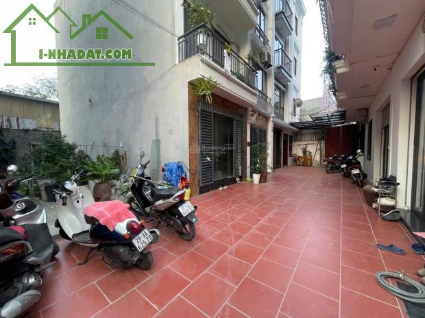 Chính chủ bán nhà đối diện Aeon Mail Long Biên! - 4